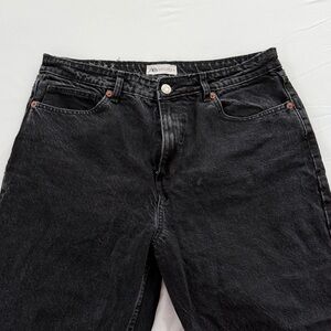 Zara women’s Dark Denim Relaxed Jeans